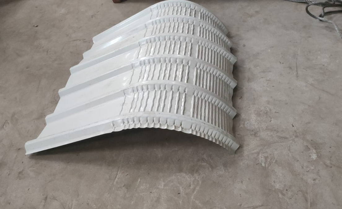Eave-Crimp-Curve